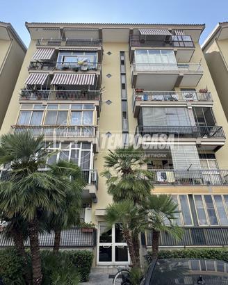 Appartamento a Caserta Via E. Ruggiero 4 locali