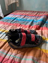 Scarpette arrampicata la sportiva