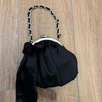 Pochette da polso in raso nera