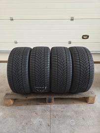 4 gomme Goodyear Termiche 225 45 17