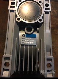 Riduttore per motore elettrico