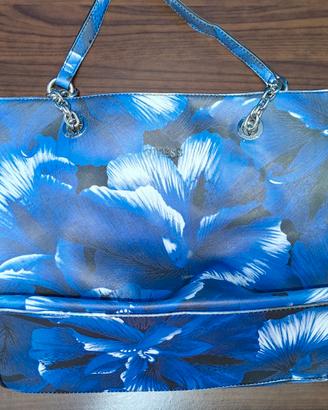 Borsa Guess con stampa floreale blu