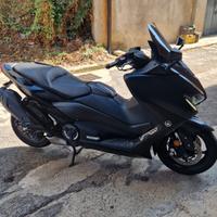 Yamaha T Max 560 - 2021