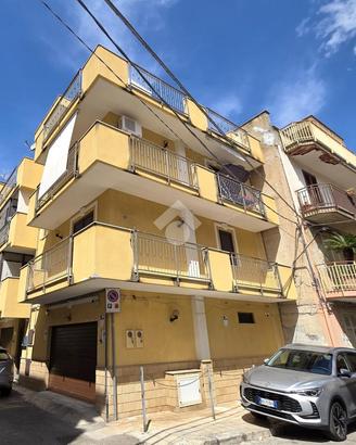 3 LOCALI A VILLABATE