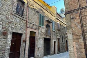 CASA SEMINDIPENDENTE A BEVAGNA