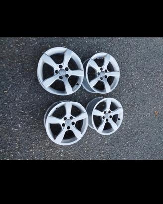 4 cerchi in lega Audi r 15 