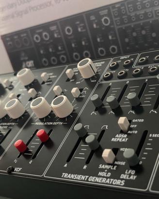BUNDLE - Behringer CAT + Behringer Solina
