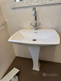 Lavandino e rubinetteria Nobili