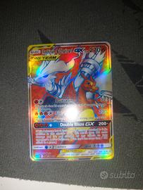 Reshiram e Charizard GX