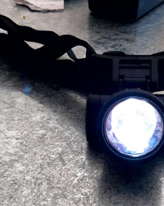 Lampada frontale a LED Geonaute Oxylane