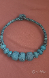 Collana blu con pietre girocollo