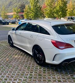 Mercedes-benz CLA 220 automatic premium amg 177 cv