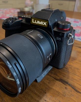 N 2 corpi macchina panasonic Lumix s5
