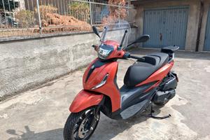 Piaggio Beverly 400 S –  2024