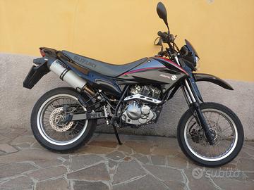 Suzuki DR 125 S