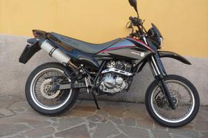Suzuki DR 125 S