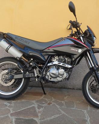 Suzuki DR 125 S