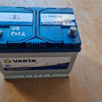 Batteria auto Varta E23 70 Ah 630 A
