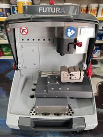 Silca Futura Auto – Macchina Taglio Chiavi Auto