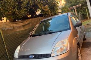 Ford fiesta benzina 1.4