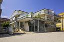 3-locali-a-grottammare