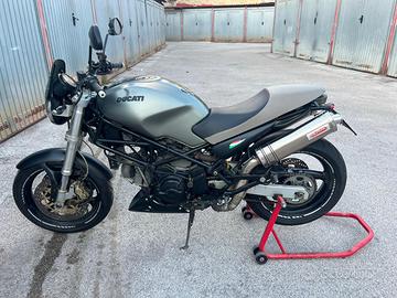 Ducati monster 600