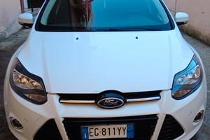 Ford Focus Bianca