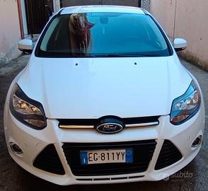 Ford Focus Bianca