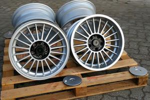 4 cerchi Alpina 8x17 ET15 + 9x17 ET15 BMW