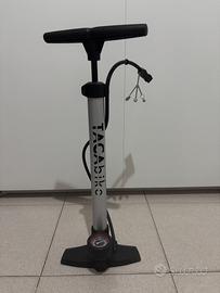 Pompa gonfia gomme bici