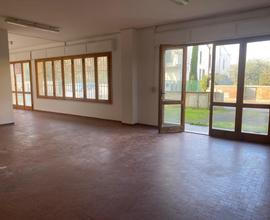 Magazzino a Ponsacco