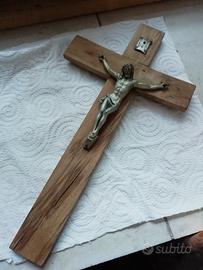 crocifisso in legno e metallo di 30 cm