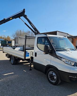 IVECO 35C16 - CASSONE + GRU 12 Mt NUOVI