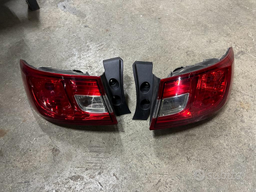 Stop posteriore renault clio 2017