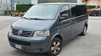 VW caravelle 2.5 TDI 9 posti