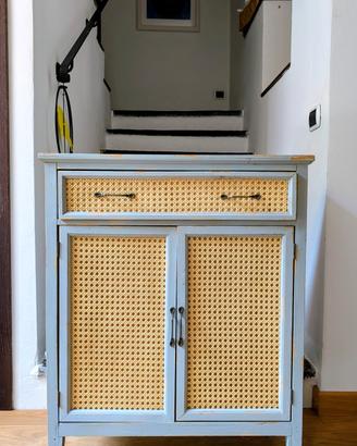 Credenzina Shabby Chic con paglia di Vienna