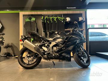 Kawasaki Ninja ZX-4R MY25