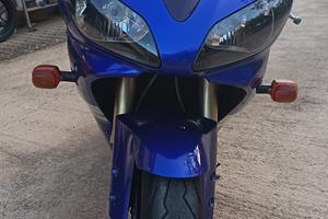 Yamaha R1 2000