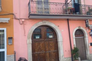 Casa semi indipendente al centro di Andretta (AV)