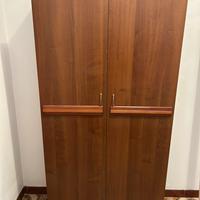 Armadio in legno 2 ante