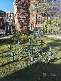 Lampadario in ferro battuto