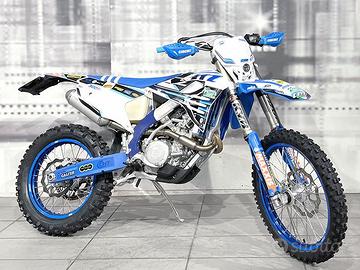 TM Moto EN 300