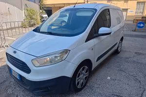 Ford Transit Courier - 2014