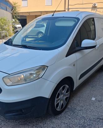 Ford Transit Courier - 2014
