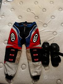 Pantaloni + ginocchiere bimbo per motocross/enduro
