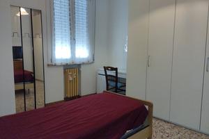 Camera 15 mq uso singola in appartamento da due