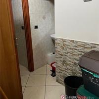 Me-centro, attivita' pluriennale di parrucchiere