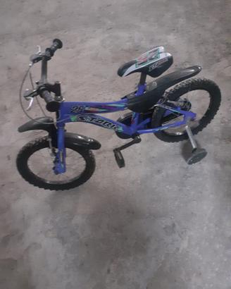 Bicicletta per bambino Stark 16" con rotelle