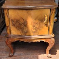 Mobile comodino chippendale