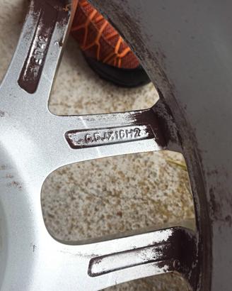 Gomme con cerchi in lega originali Volkswagen